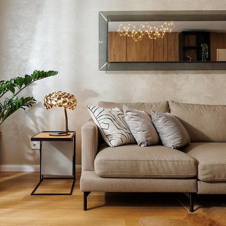Pure Living Apartment W. Private Parking Brasov Ngoại thất bức ảnh
